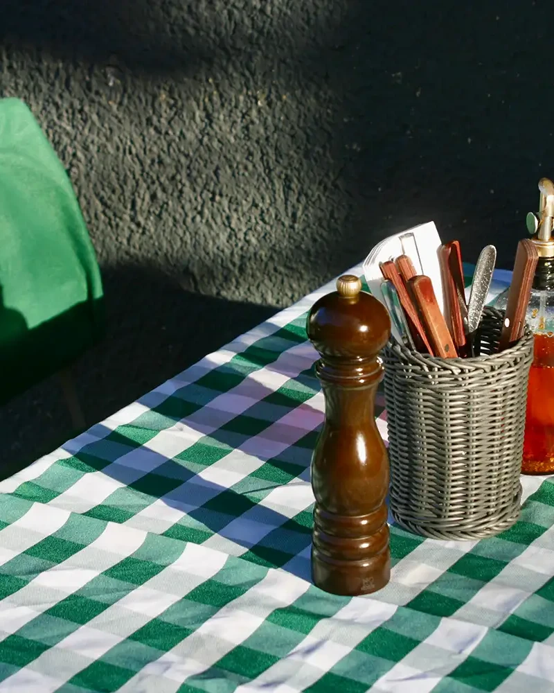 tabie sendling steinofenpizzaria ueber uns tisch